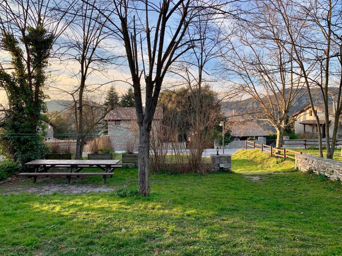Can Vila Tavertet Luaran gambar